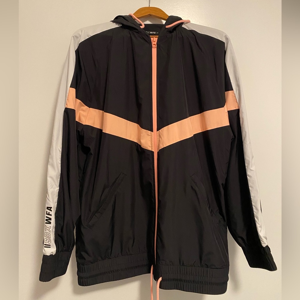 White Fox Sarah’s Day Windbreaker